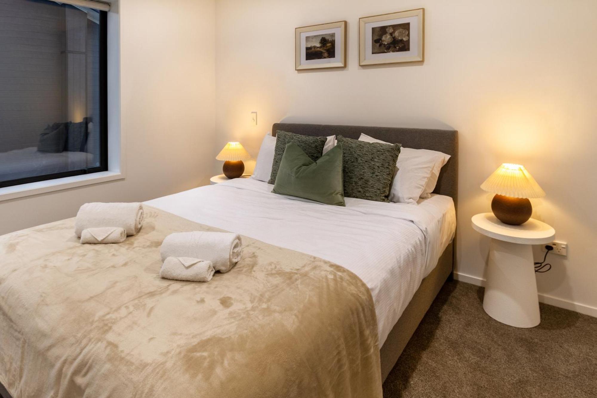 Appartamento Urban Retreat: 2-Br Gem In Central Christchurch Esterno foto