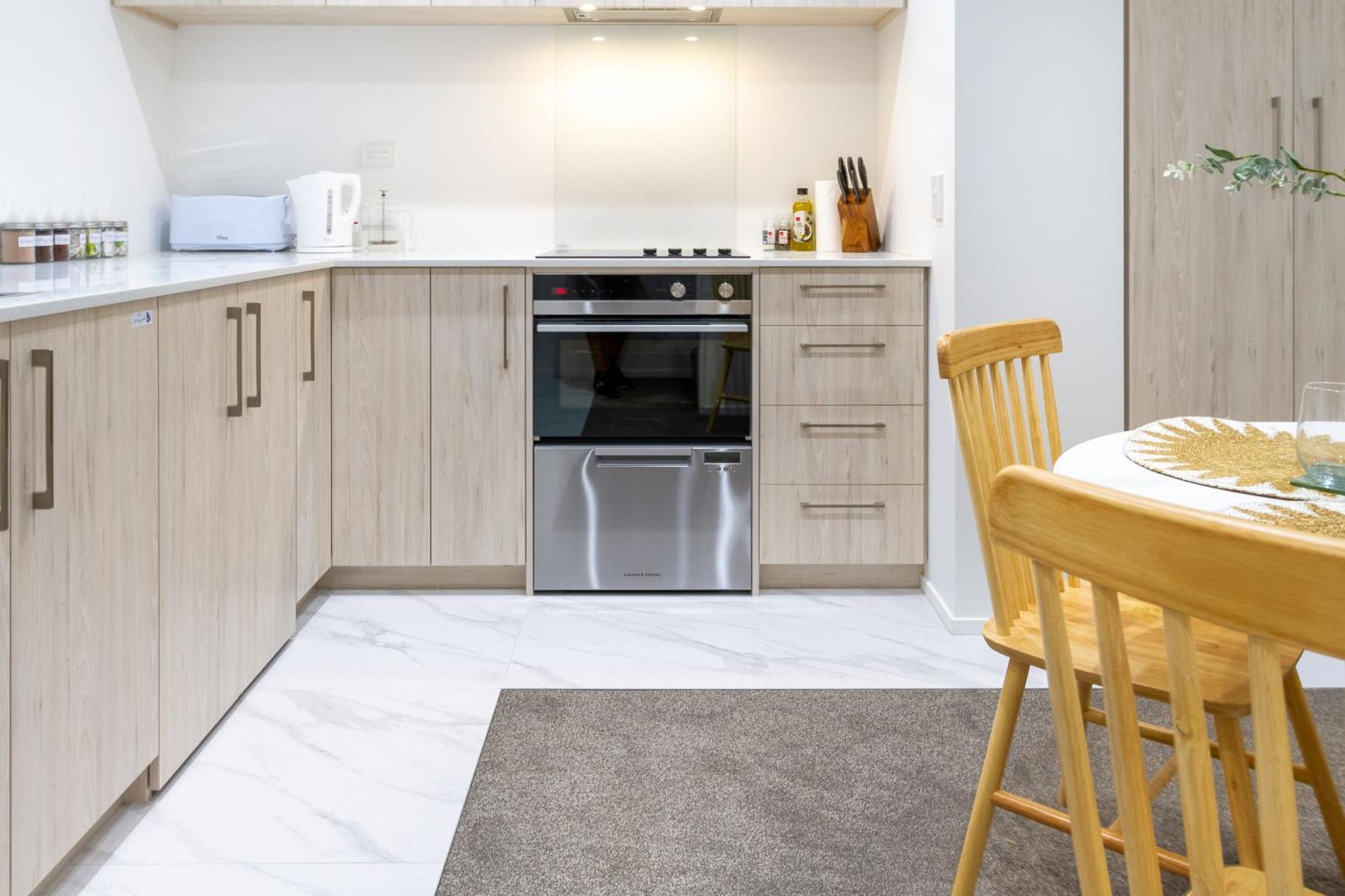 Appartamento Urban Retreat: 2-Br Gem In Central Christchurch Esterno foto