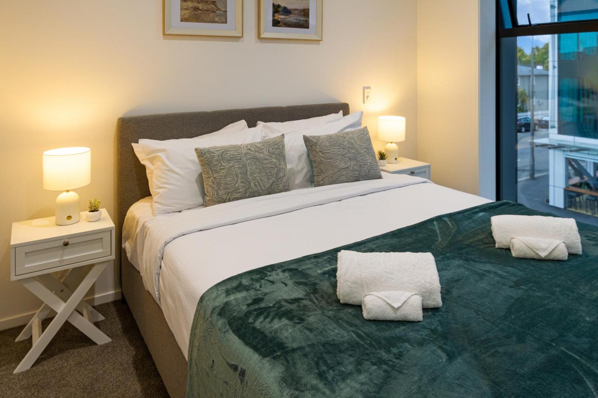 Appartamento Urban Retreat: 2-Br Gem In Central Christchurch Esterno foto